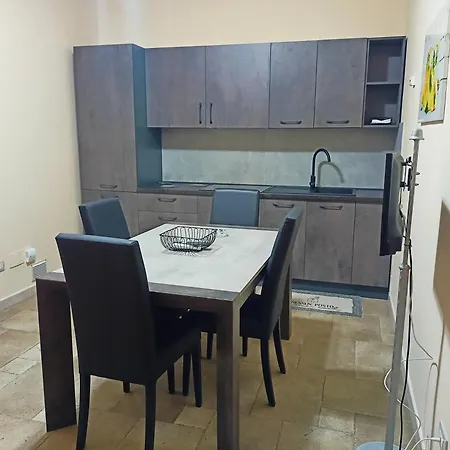 Lu Palummaru דירה *